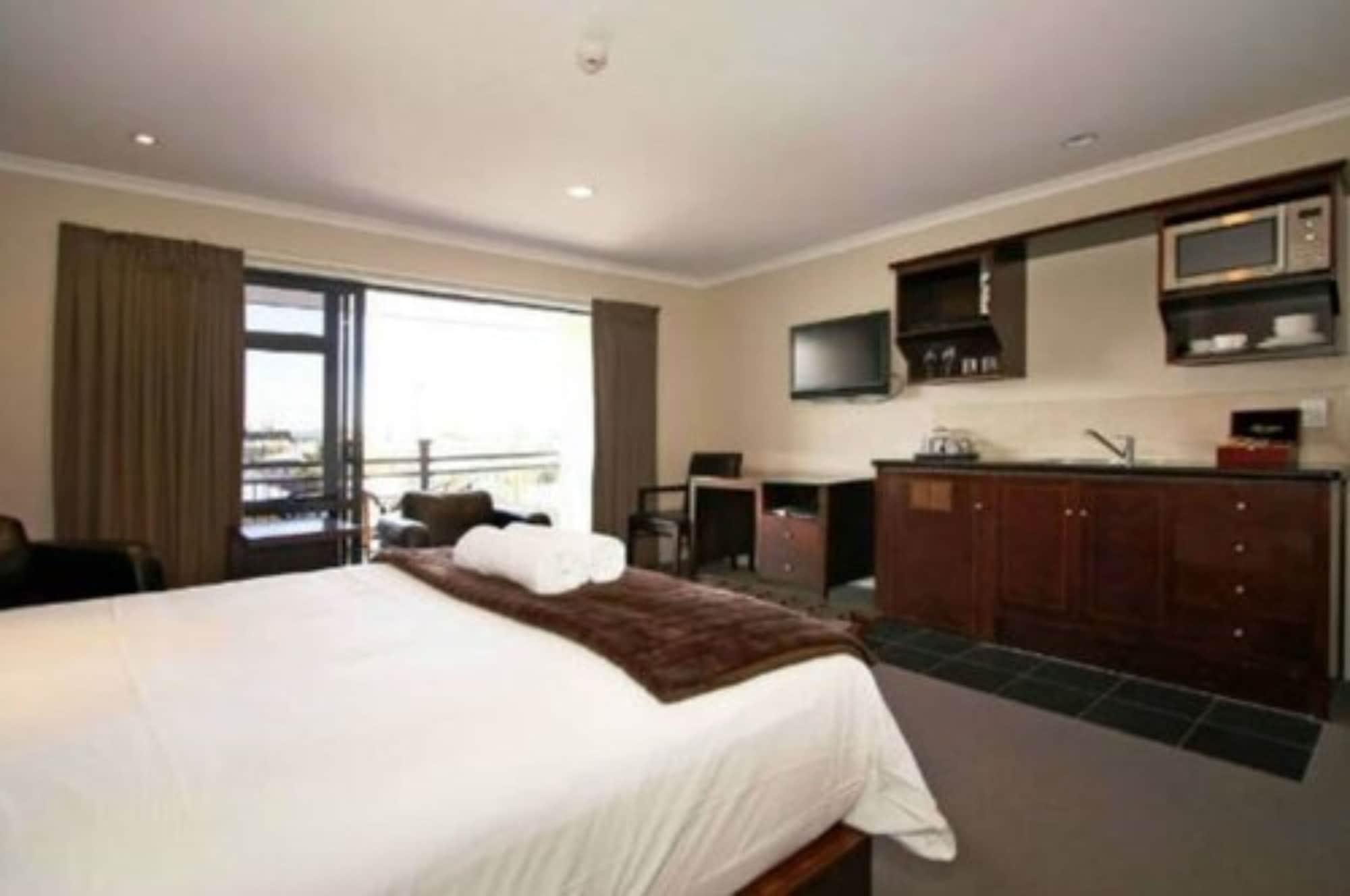 Aotea Motor Lodge วังกานุย ภายนอก รูปภาพ A studio apartment