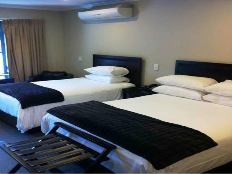 Aotea Motor Lodge วังกานุย ภายนอก รูปภาพ A room at the hotel