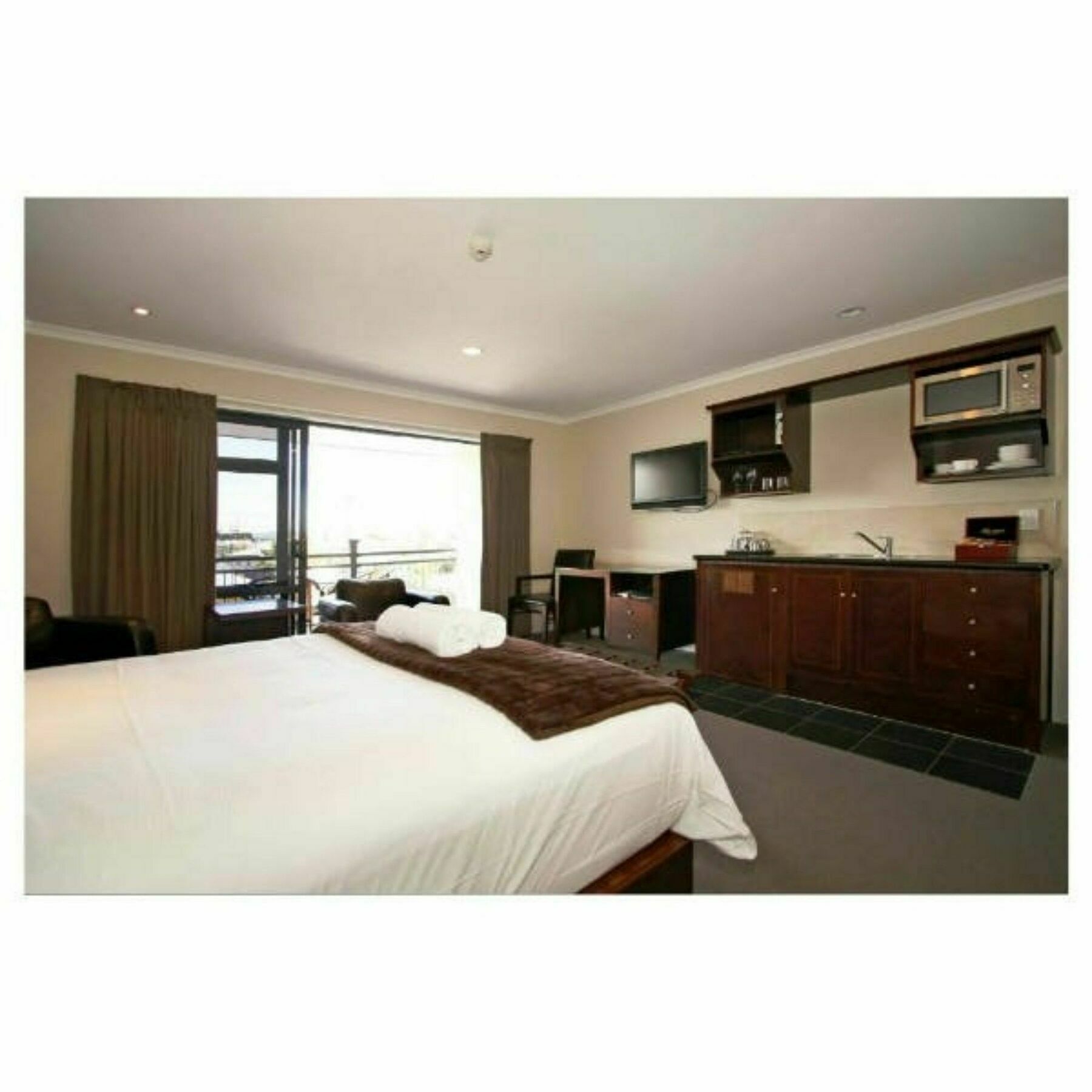 Aotea Motor Lodge วังกานุย ภายนอก รูปภาพ Studio apartment